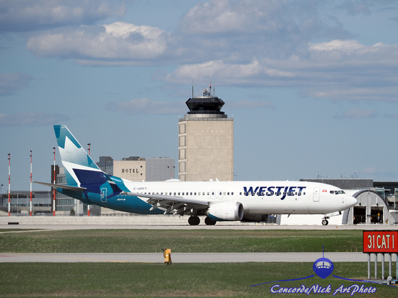 Westjet Boeing B-737-8 MAX