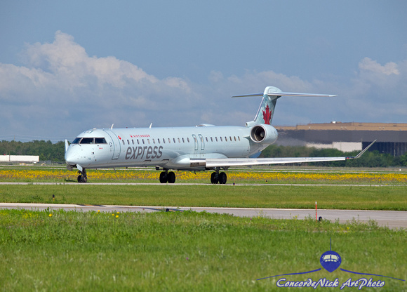 Air Canada Express CRJ-705