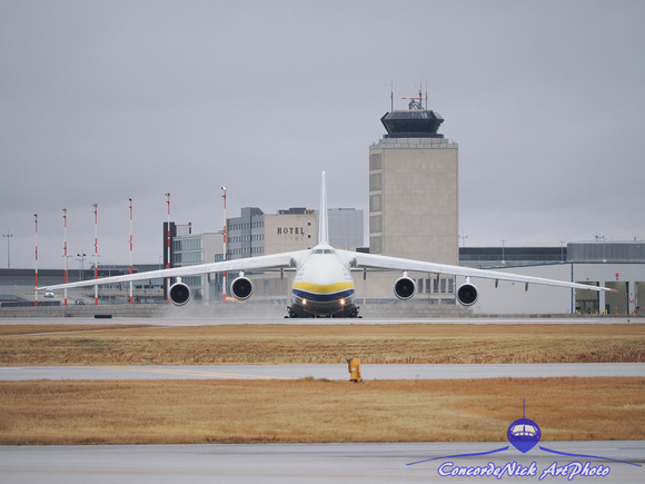 Antonov AN-124-100M